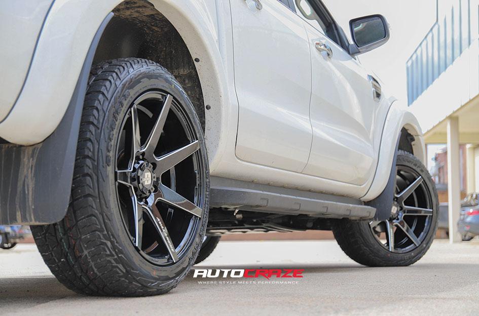 FORD RANGER AVALANCHE GLOSS BLACK MILLED ACCENTS